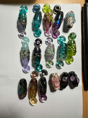 Sixteen BH beads and 11 pairs of side beads for Deann part2